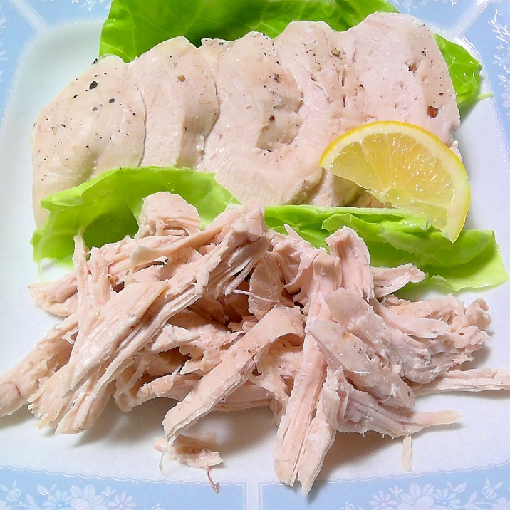 電子レンジで簡単!鶏むね肉でやわらかサラダチキン♪